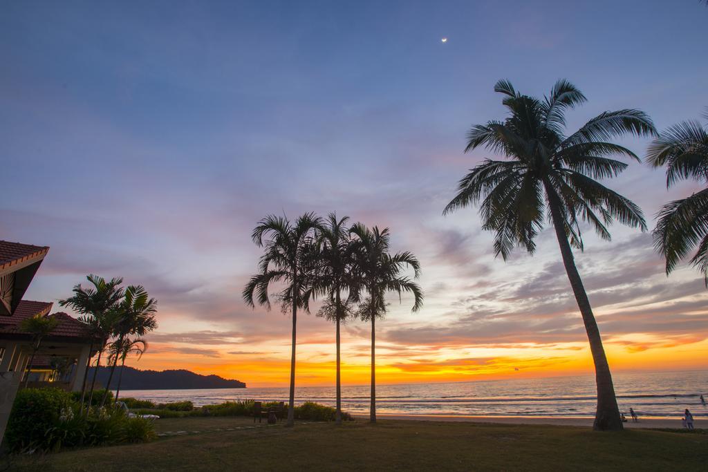 Sabah Beach Villas & Suites Kota Kinabalu Buitenkant foto