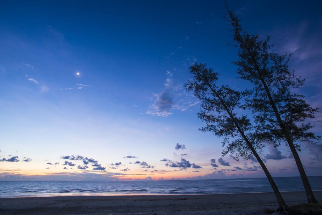 Sabah Beach Villas & Suites Kota Kinabalu Buitenkant foto