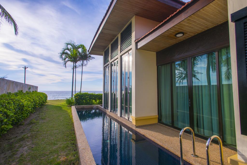 Sabah Beach Villas & Suites Kota Kinabalu Buitenkant foto