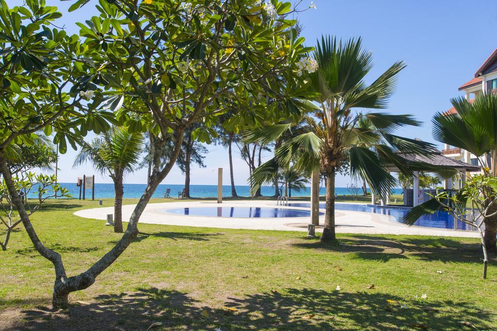 Sabah Beach Villas & Suites Kota Kinabalu Buitenkant foto
