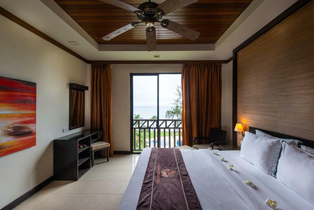Sabah Beach Villas & Suites Kota Kinabalu Buitenkant foto