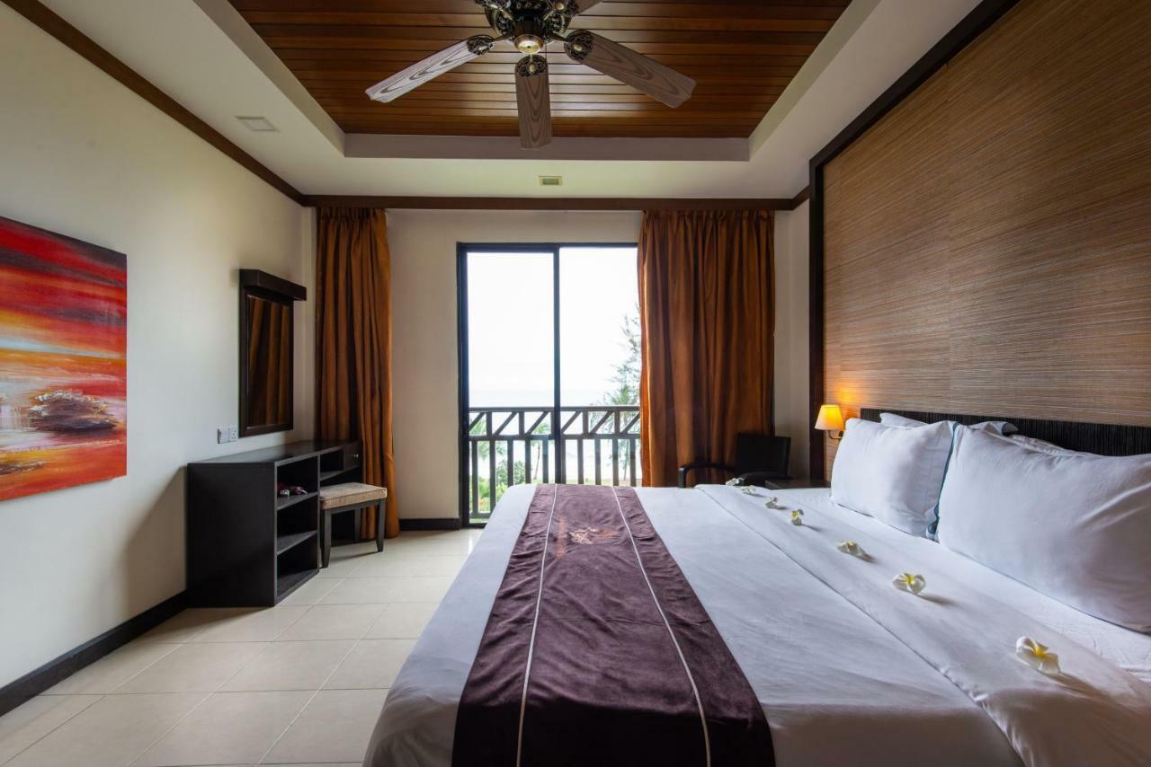 Sabah Beach Villas & Suites Kota Kinabalu Buitenkant foto